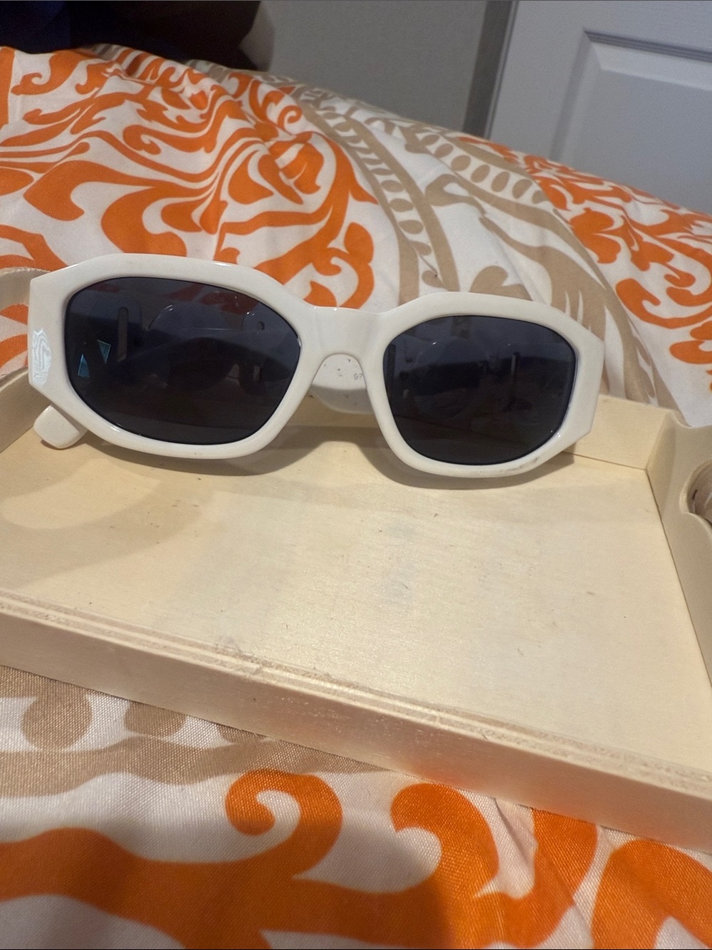 White  Sunglasses with Dark Lenses